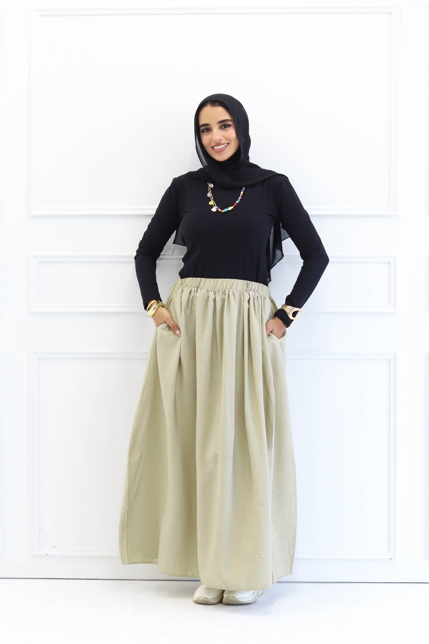 Pleated skirt in Olive