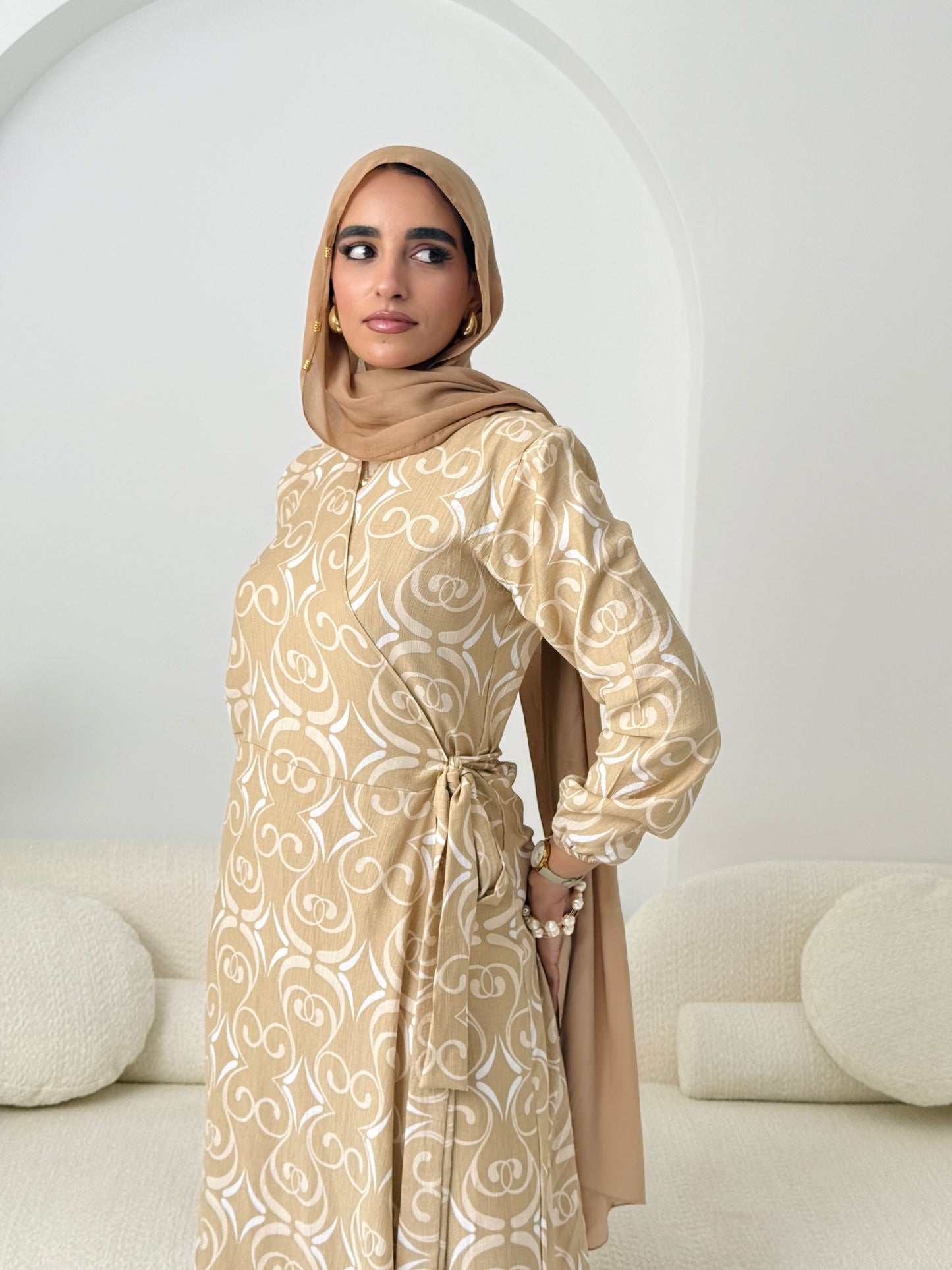 Candy Kayan Dress In Beige