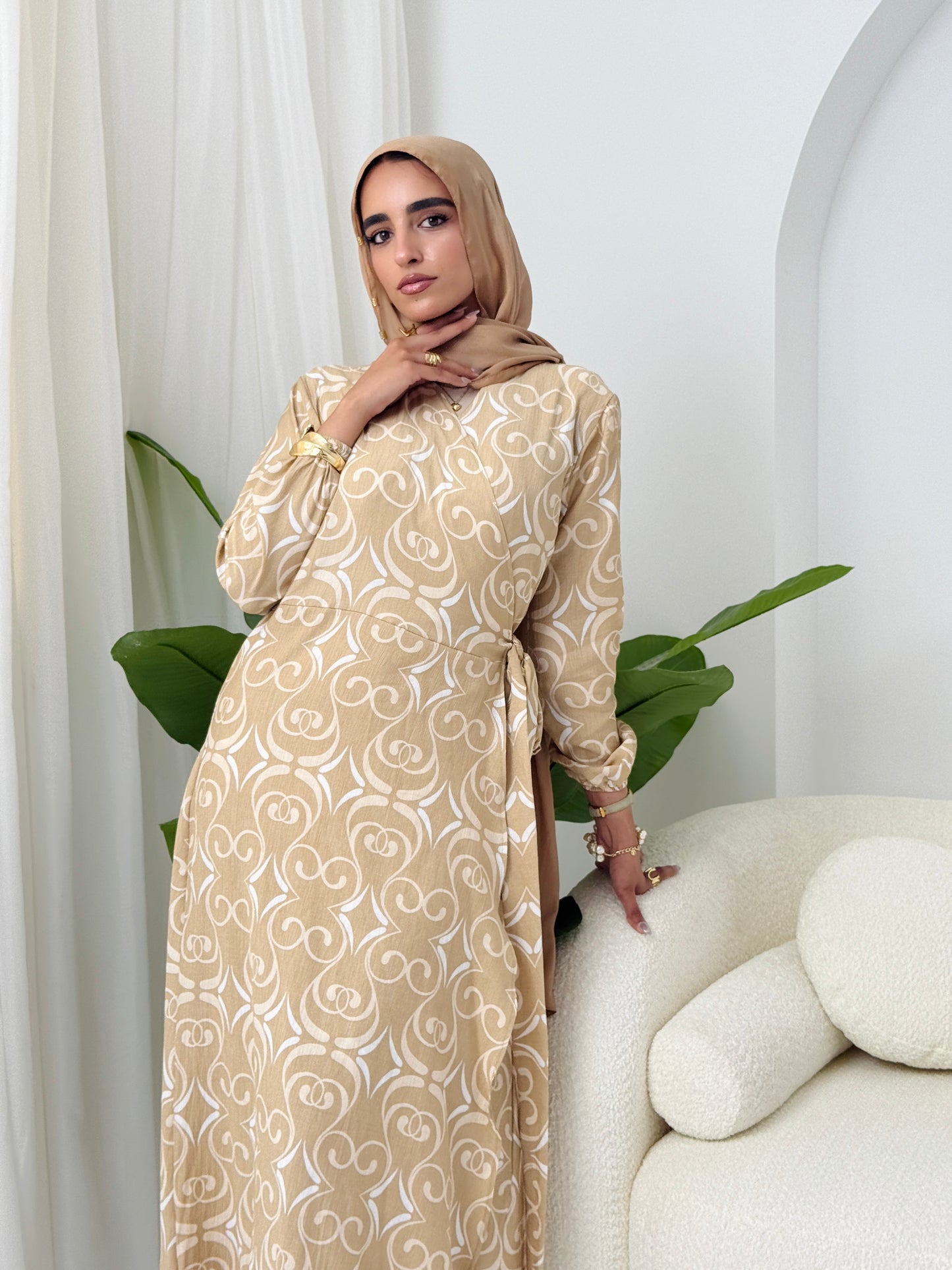 Candy Kayan Dress In Beige