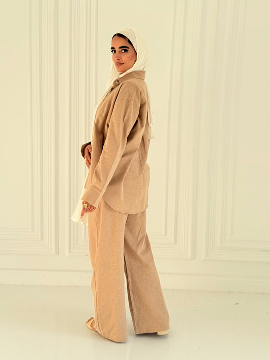 Fancy linen Set In Cafe