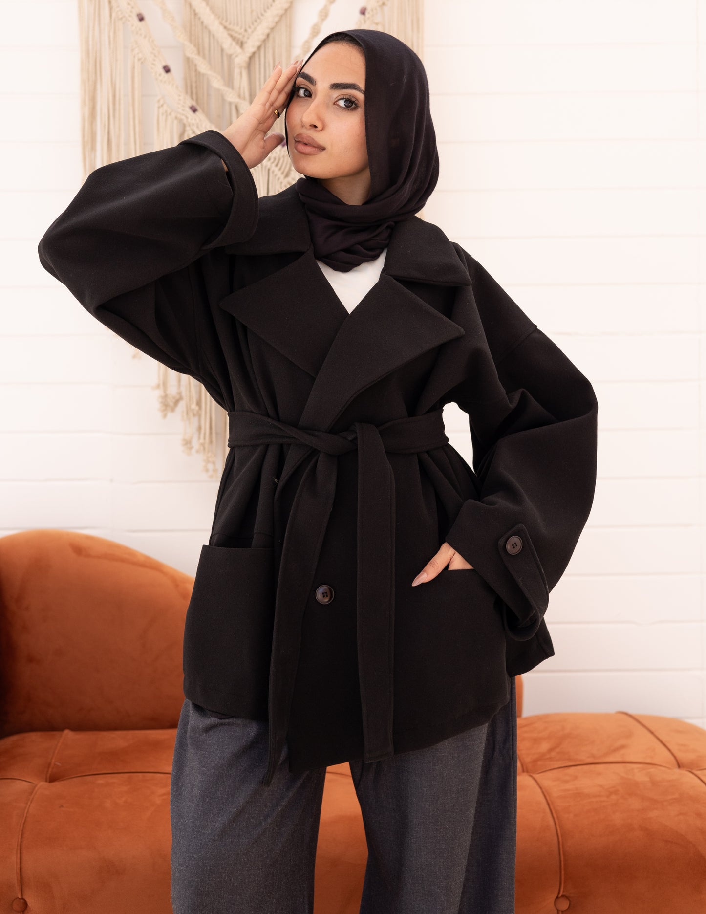 The Vint. Coat — Black