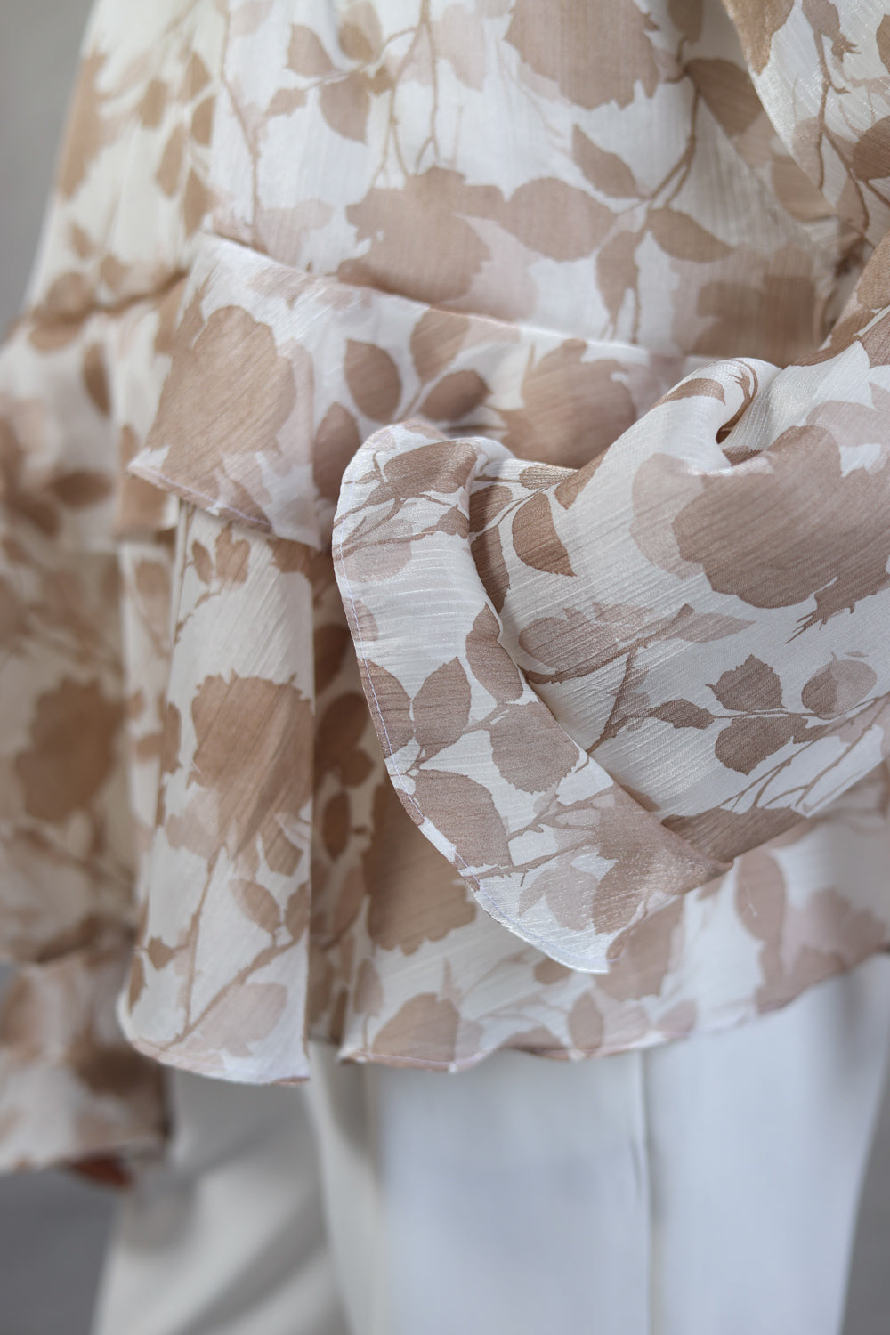 Pansy Blouse_ Beige