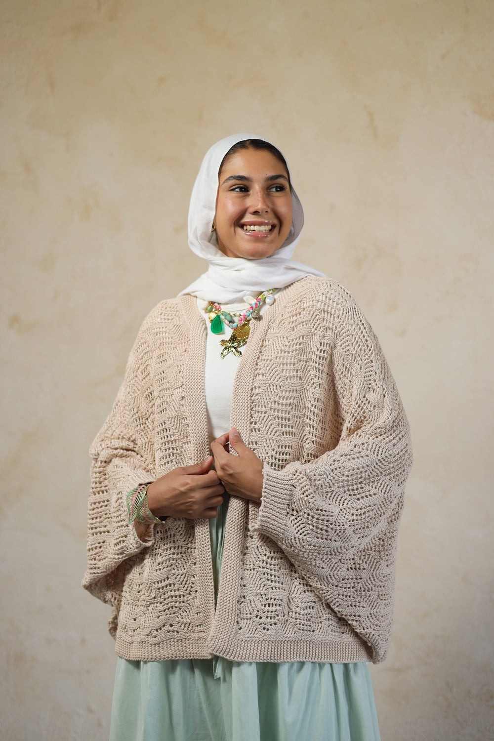 Daisy cardigan — beige
