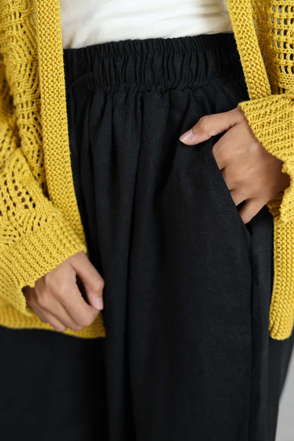 Linen Balloon Fit — Black