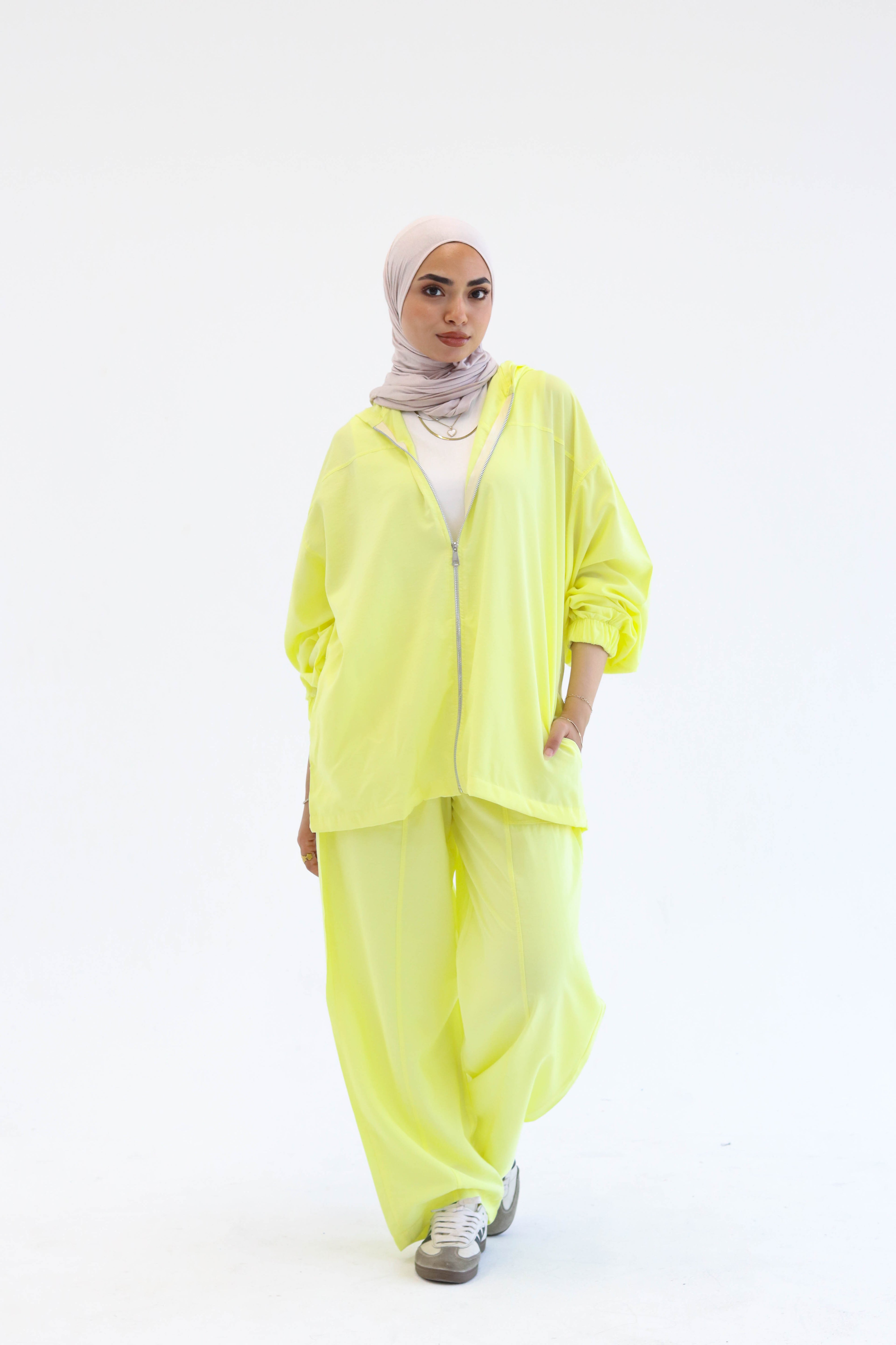 Relaxed Set in Yellow