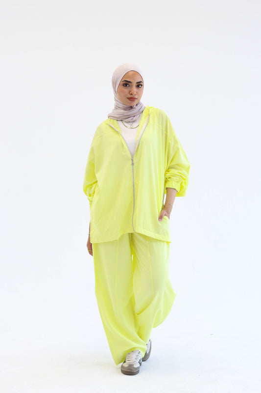 Relaxed Set in Yellow