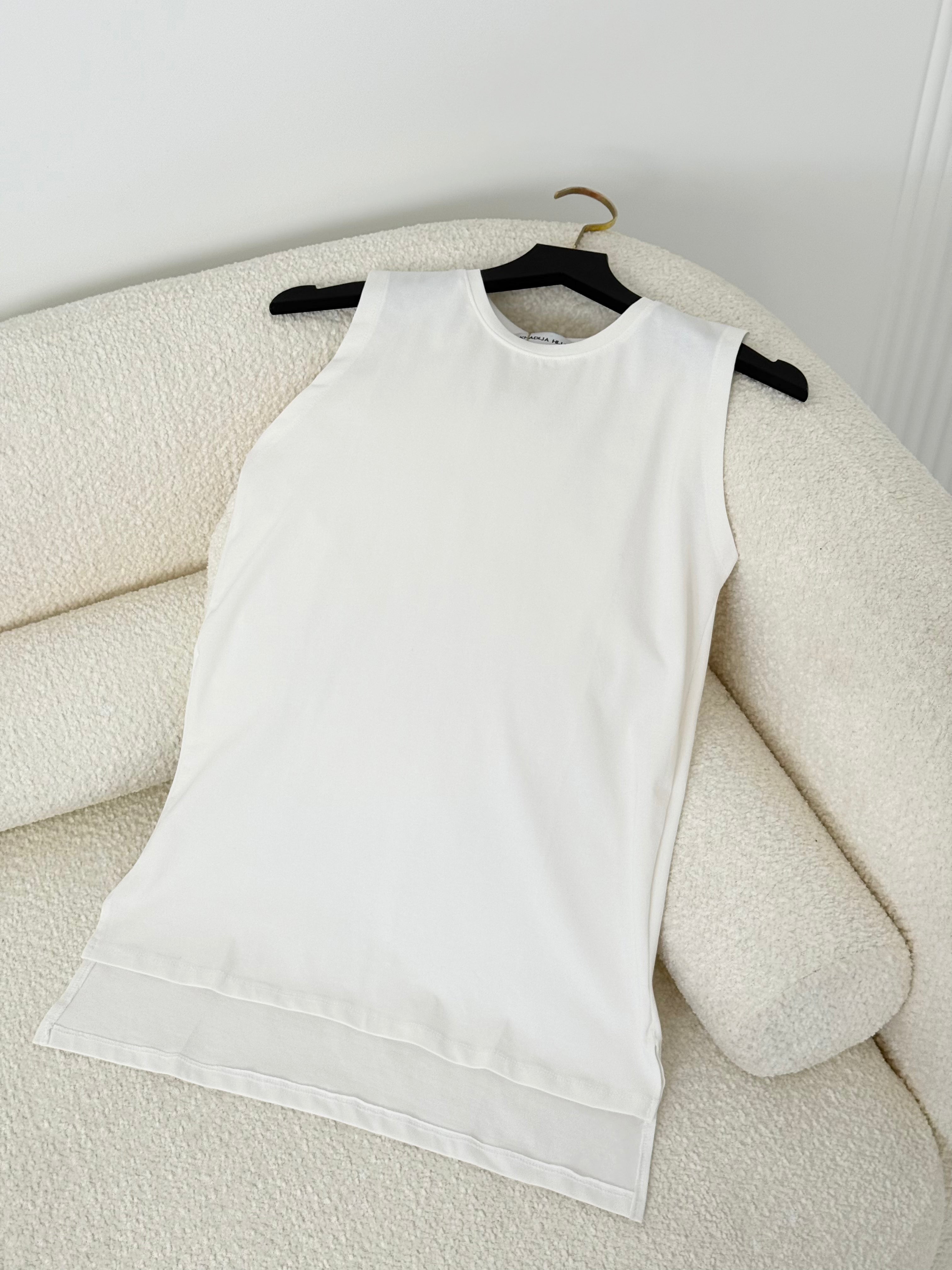 Basic T-shirt Cut In White