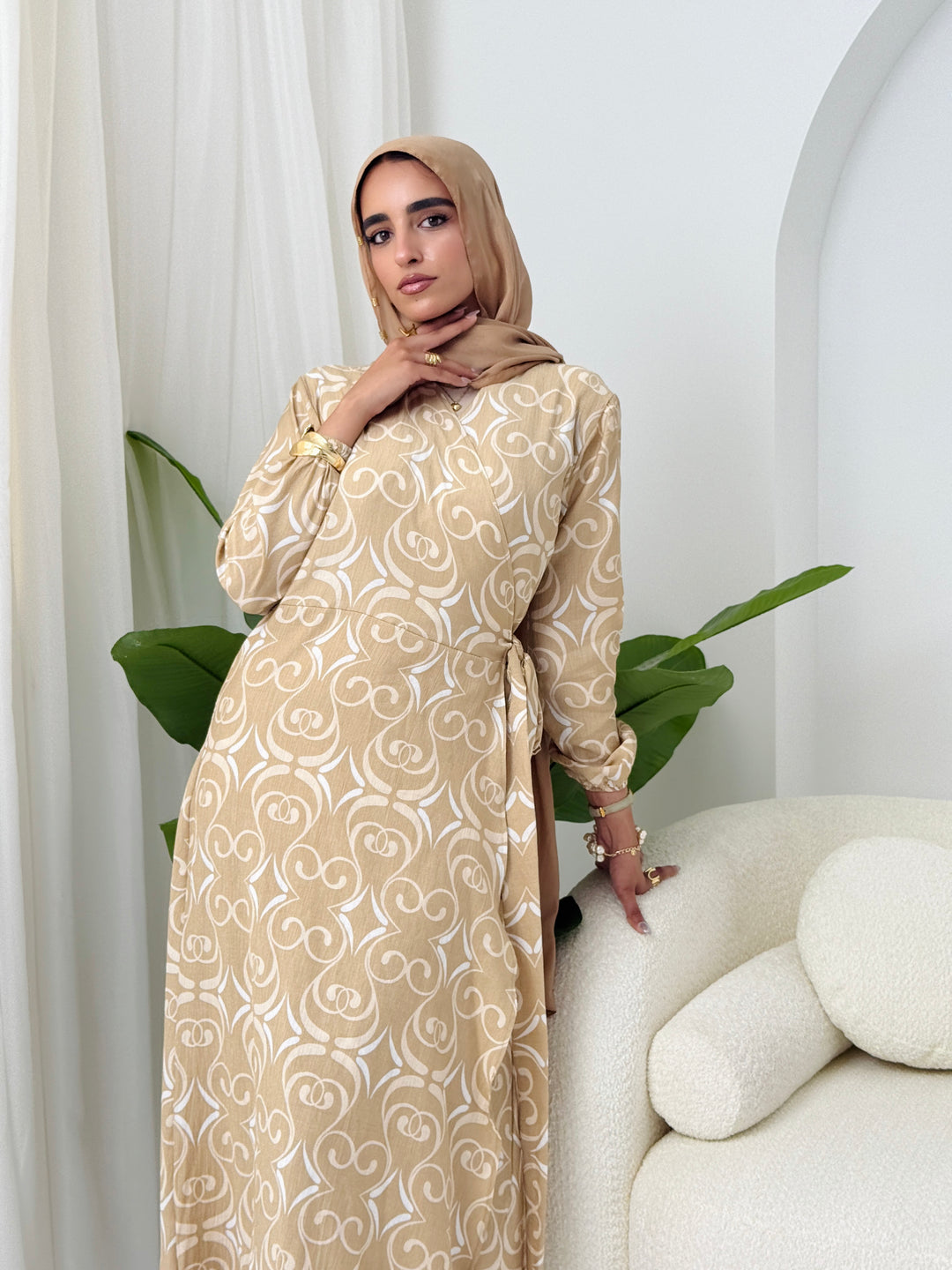 Candy Kayan Dress In Beige