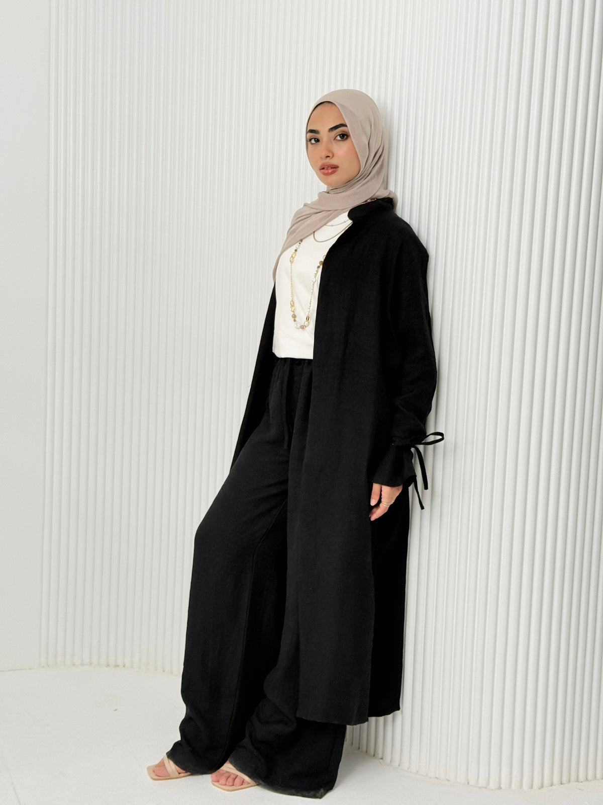 Linen cardigan set in black