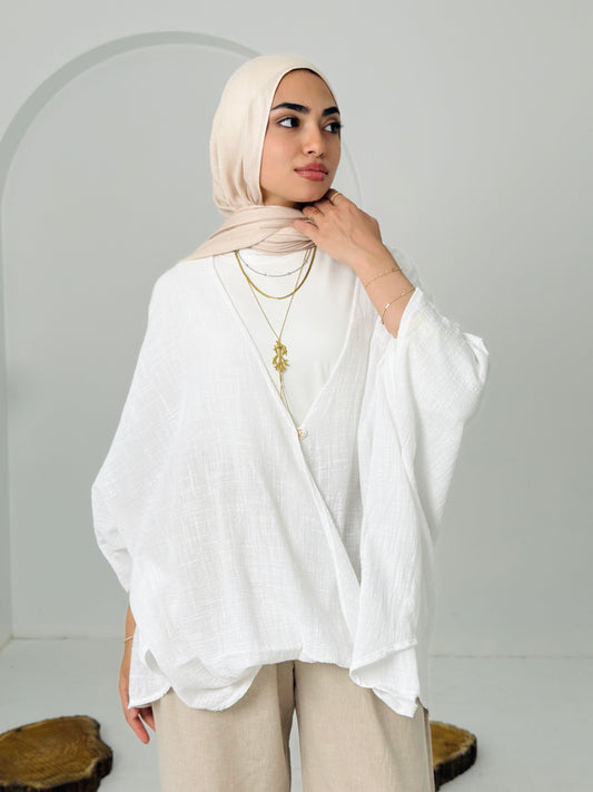 Qurwazih Top In White