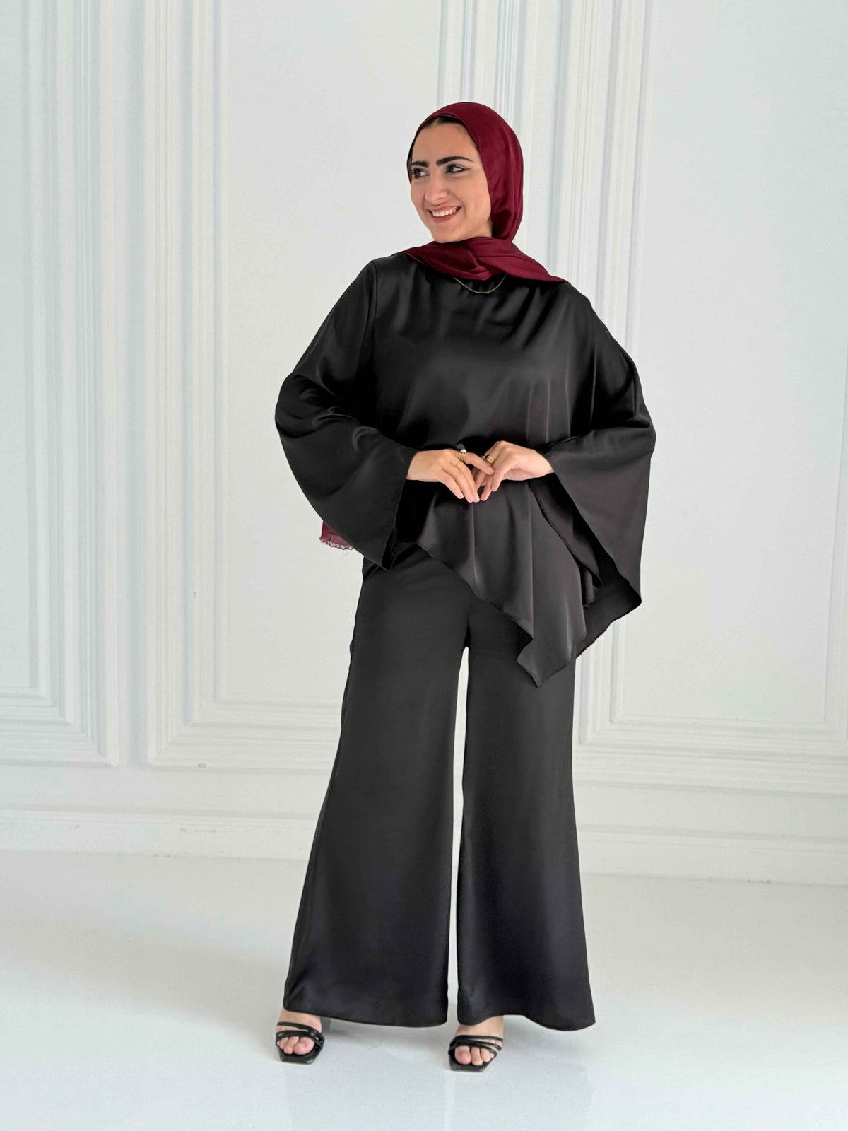 Satin pants in black