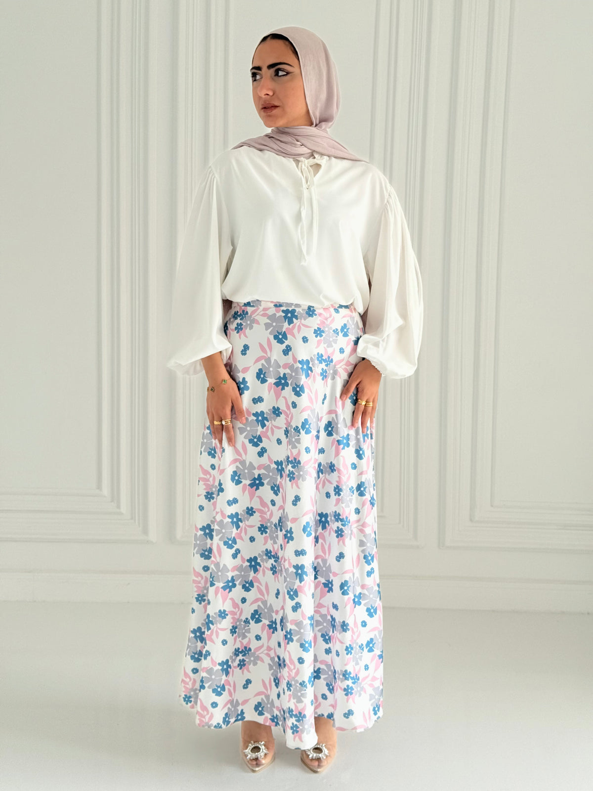 Flower satin skirt in pink