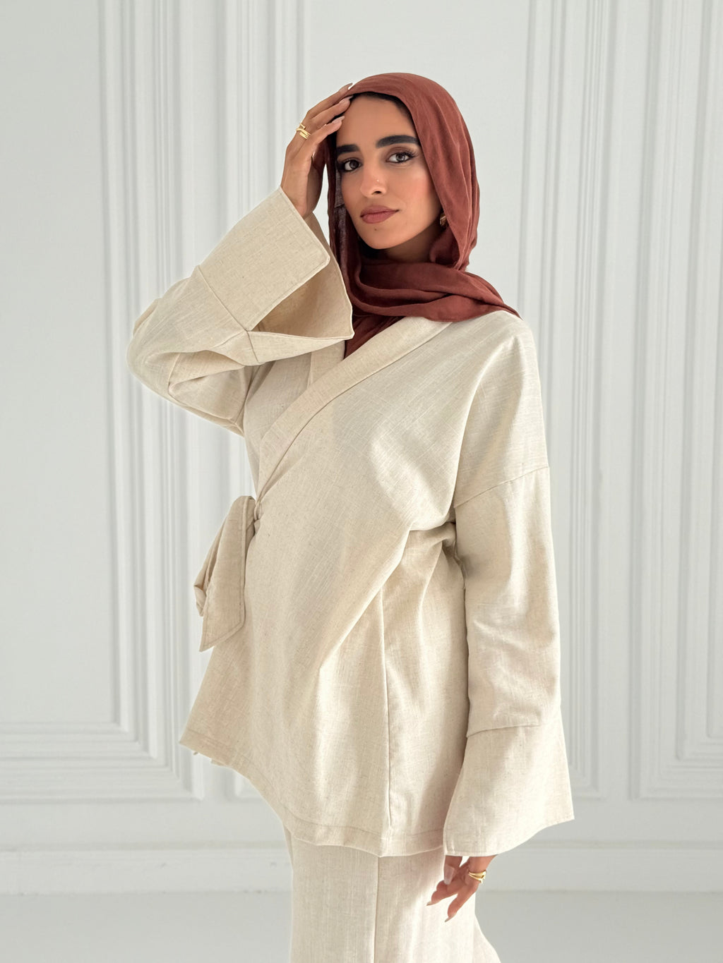 Hugo Linen Wrapped Set In Beige