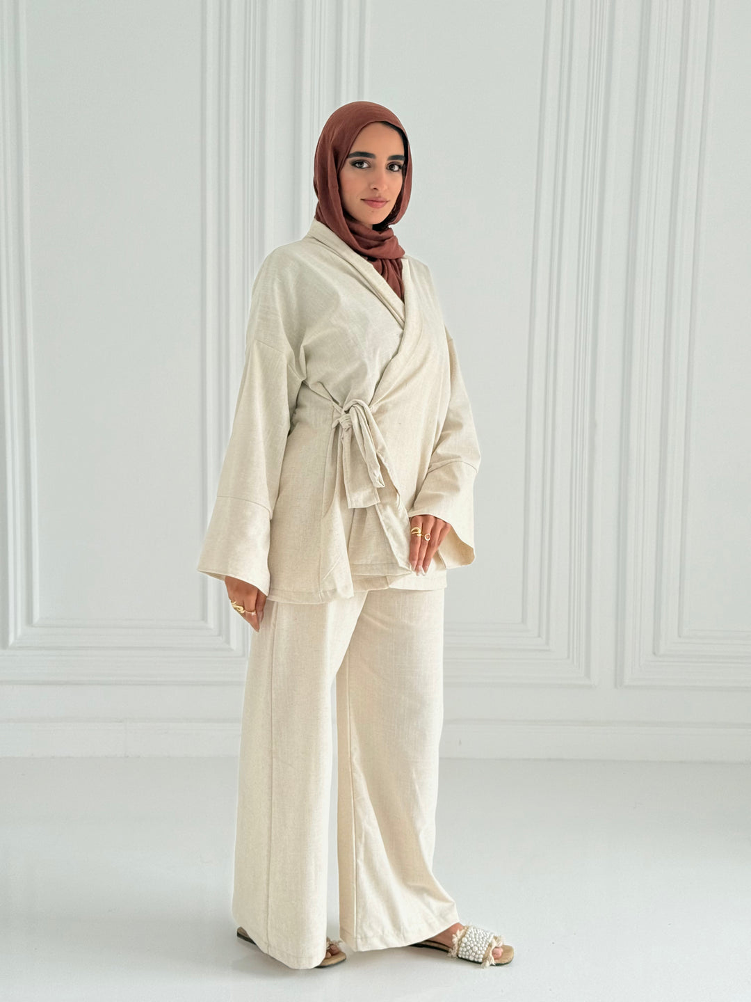 Hugo Linen Wrapped Set In Beige