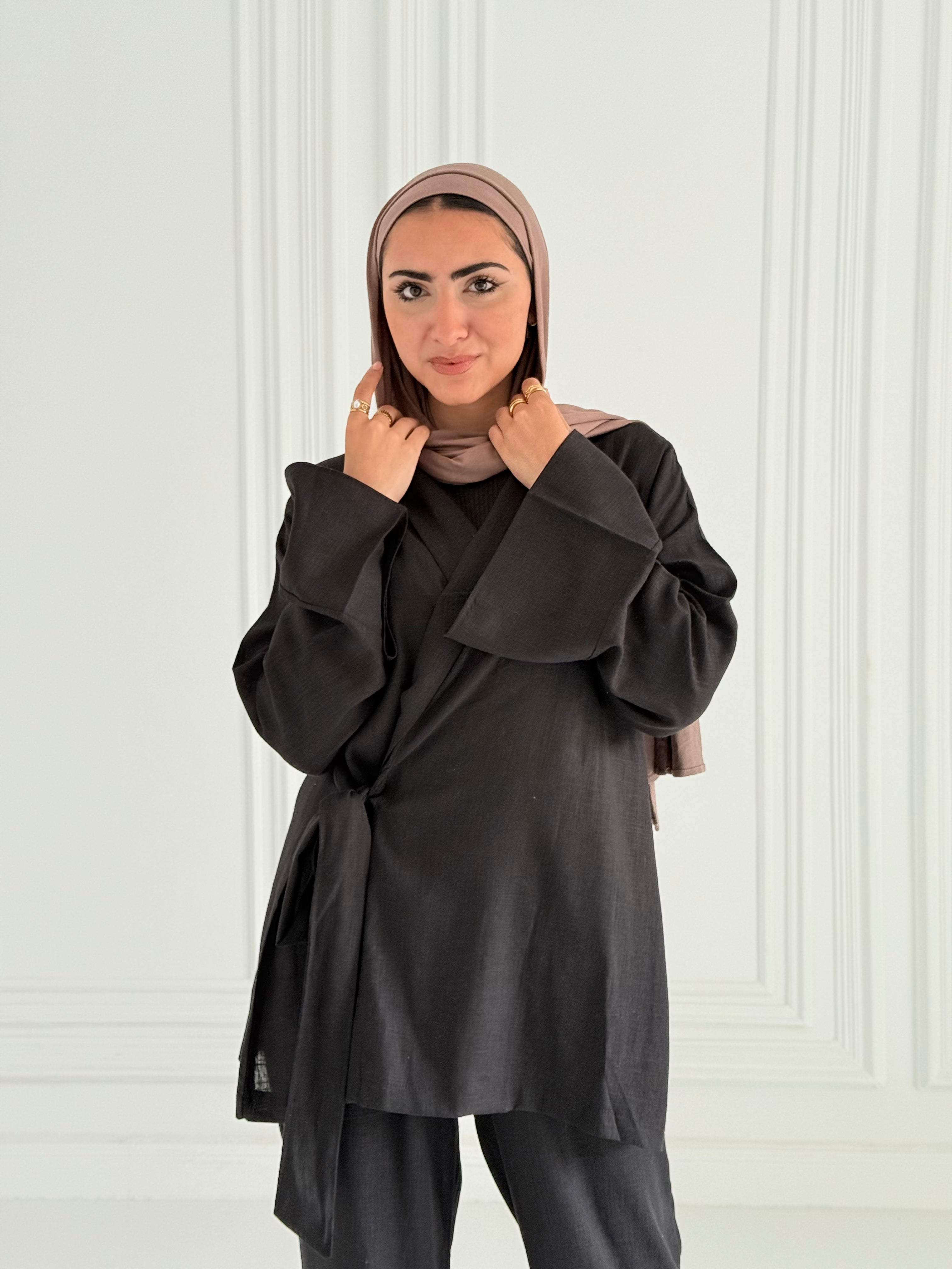 Hugo Linen Wrapped Set In Black