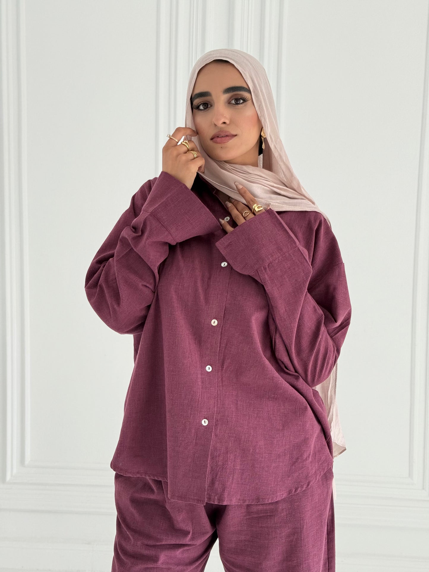 Fancy linen Set In Maroon