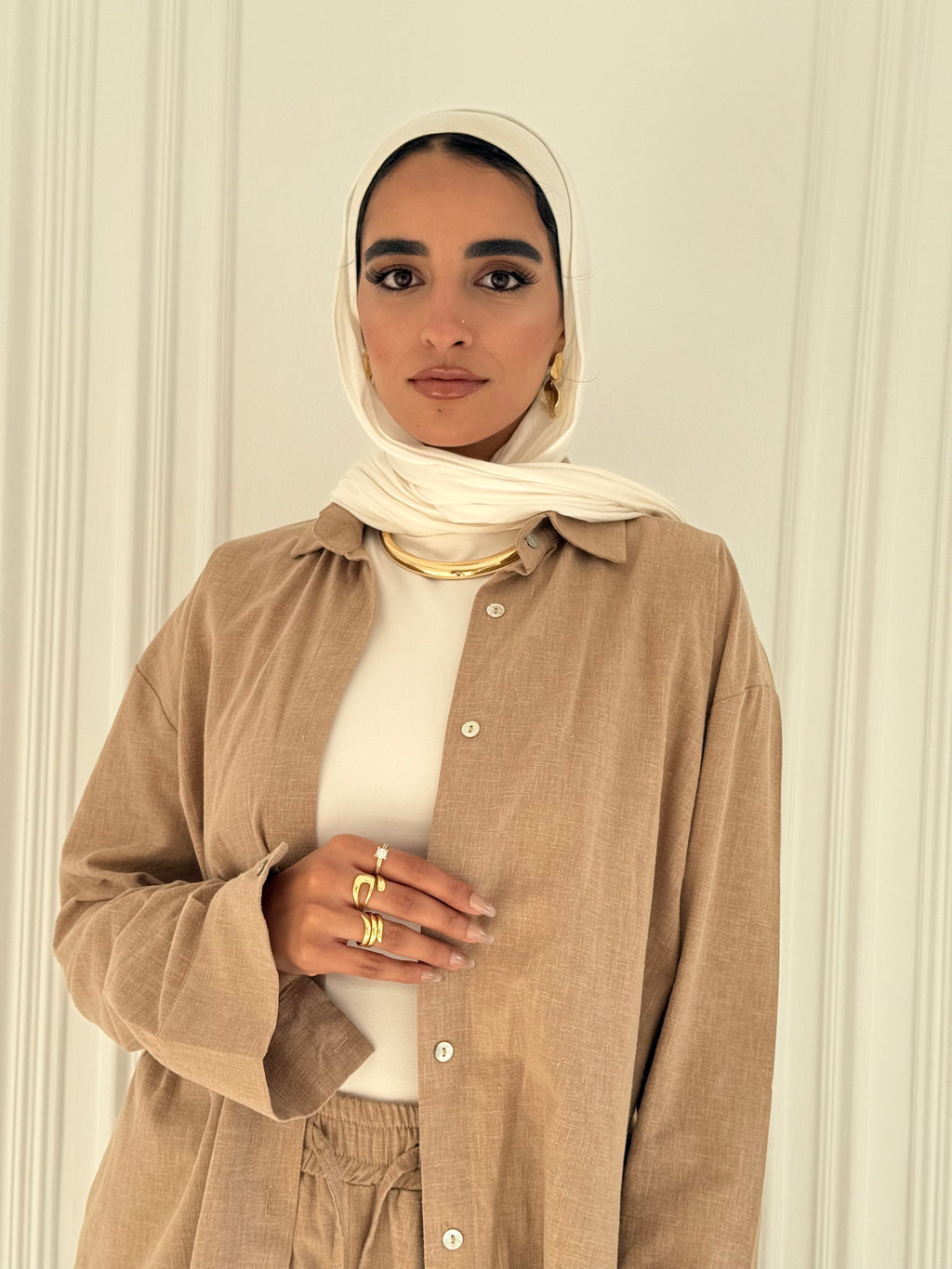 Fancy linen Set In Cafe