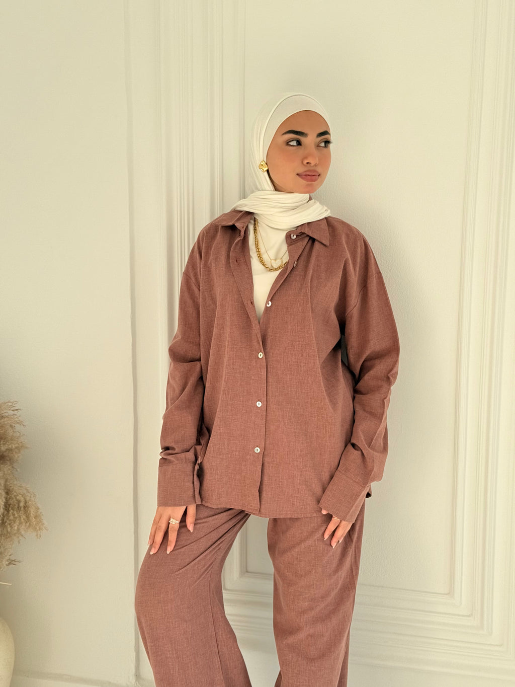 Fancy linen Set In brick