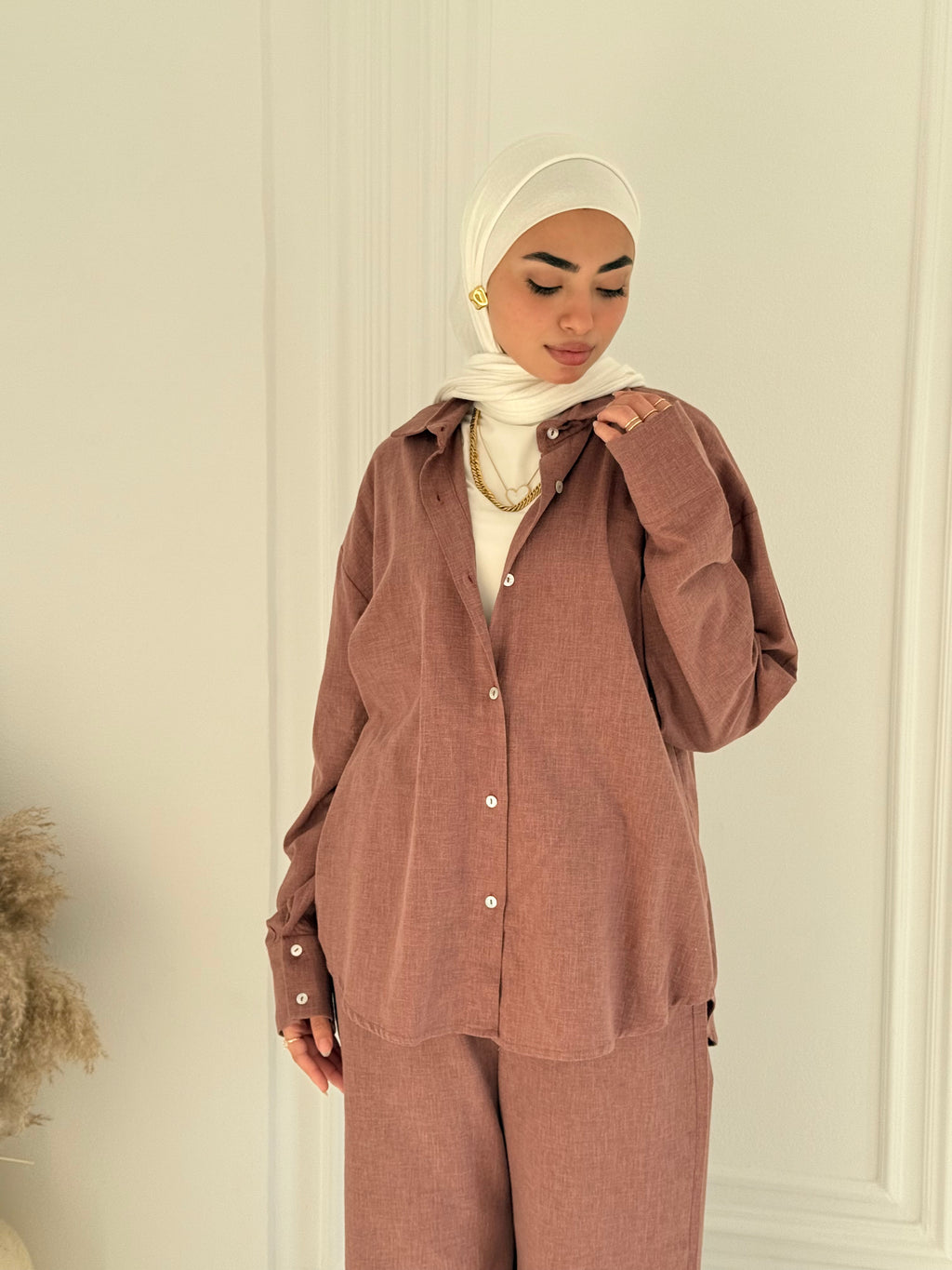 Fancy linen Set In brick