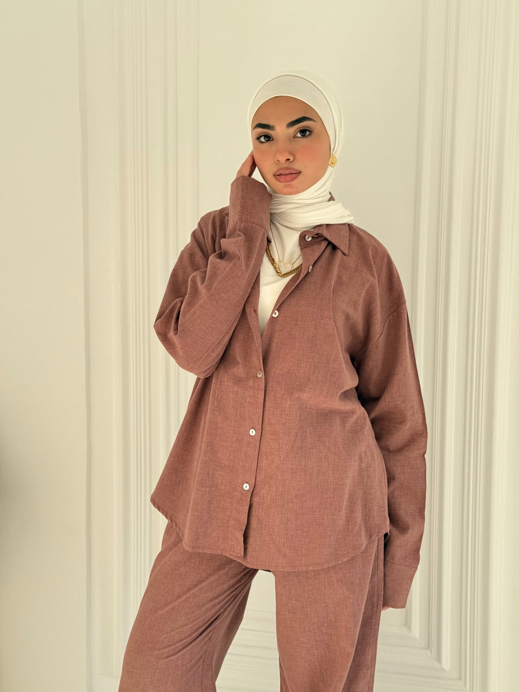 Fancy linen Set In brick