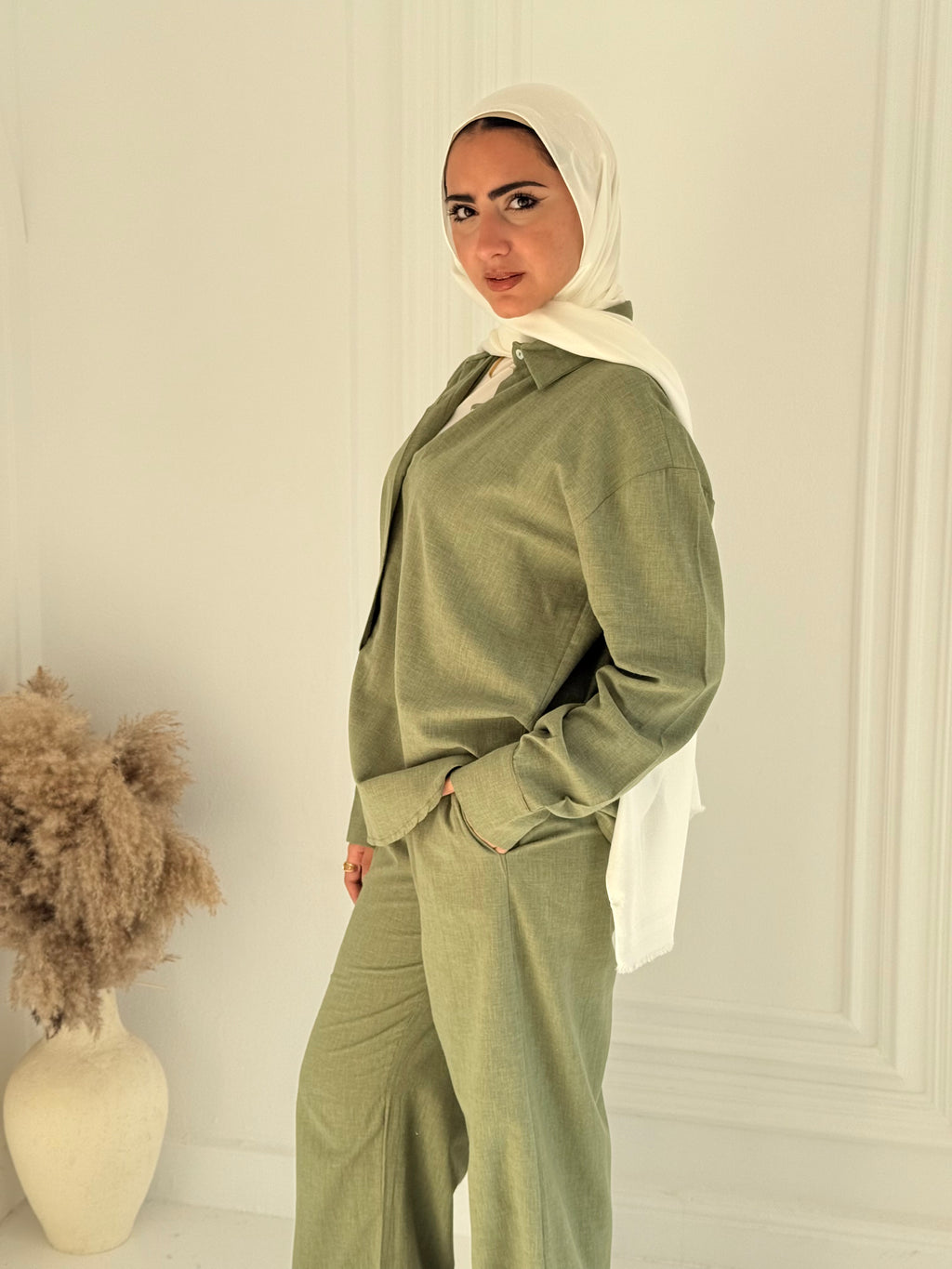 Fancy linen Set In Olive