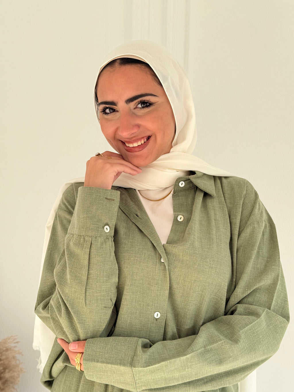 Fancy linen Set In Olive