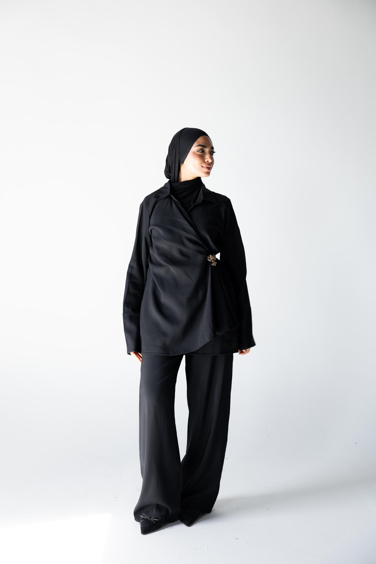 The charm set — black