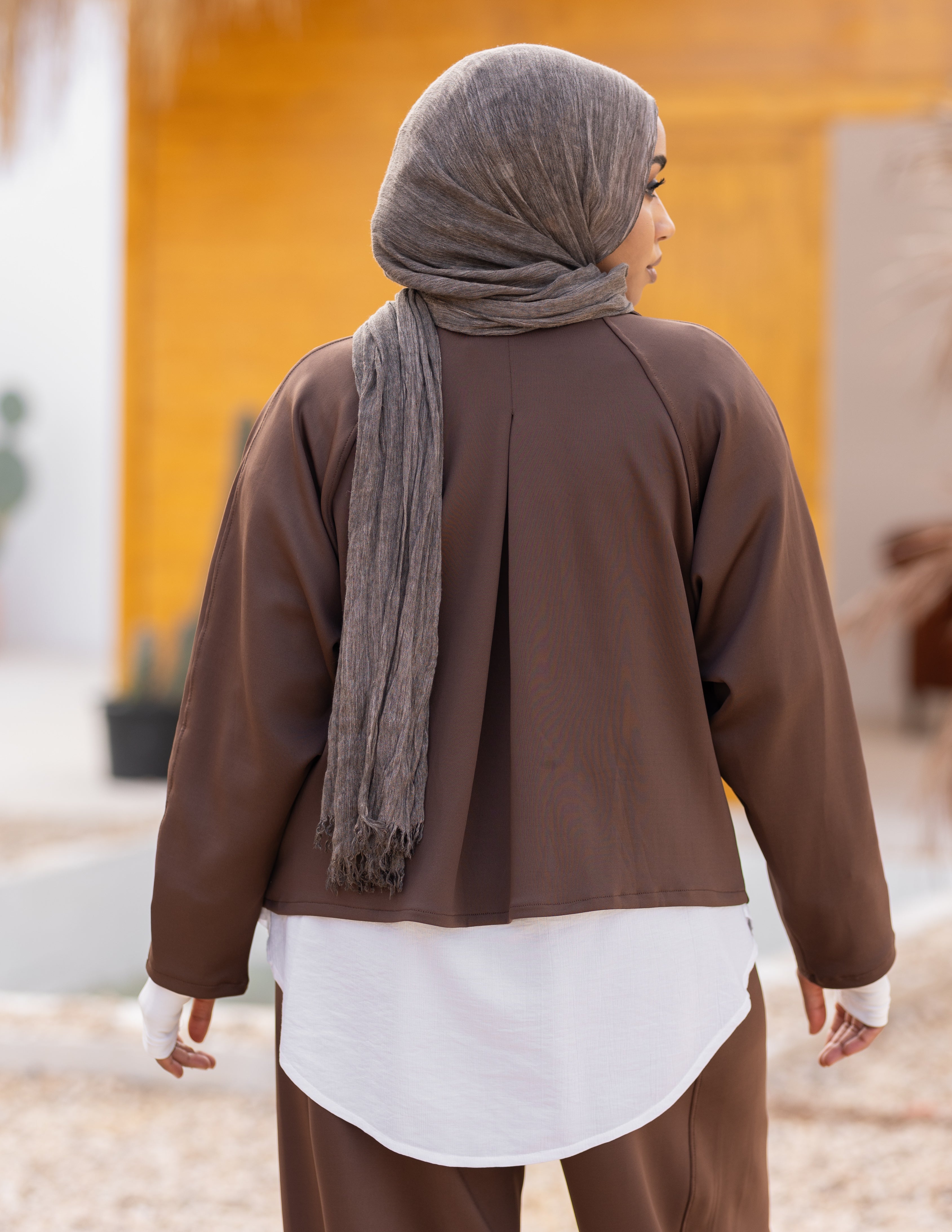 Essence Set — Brown