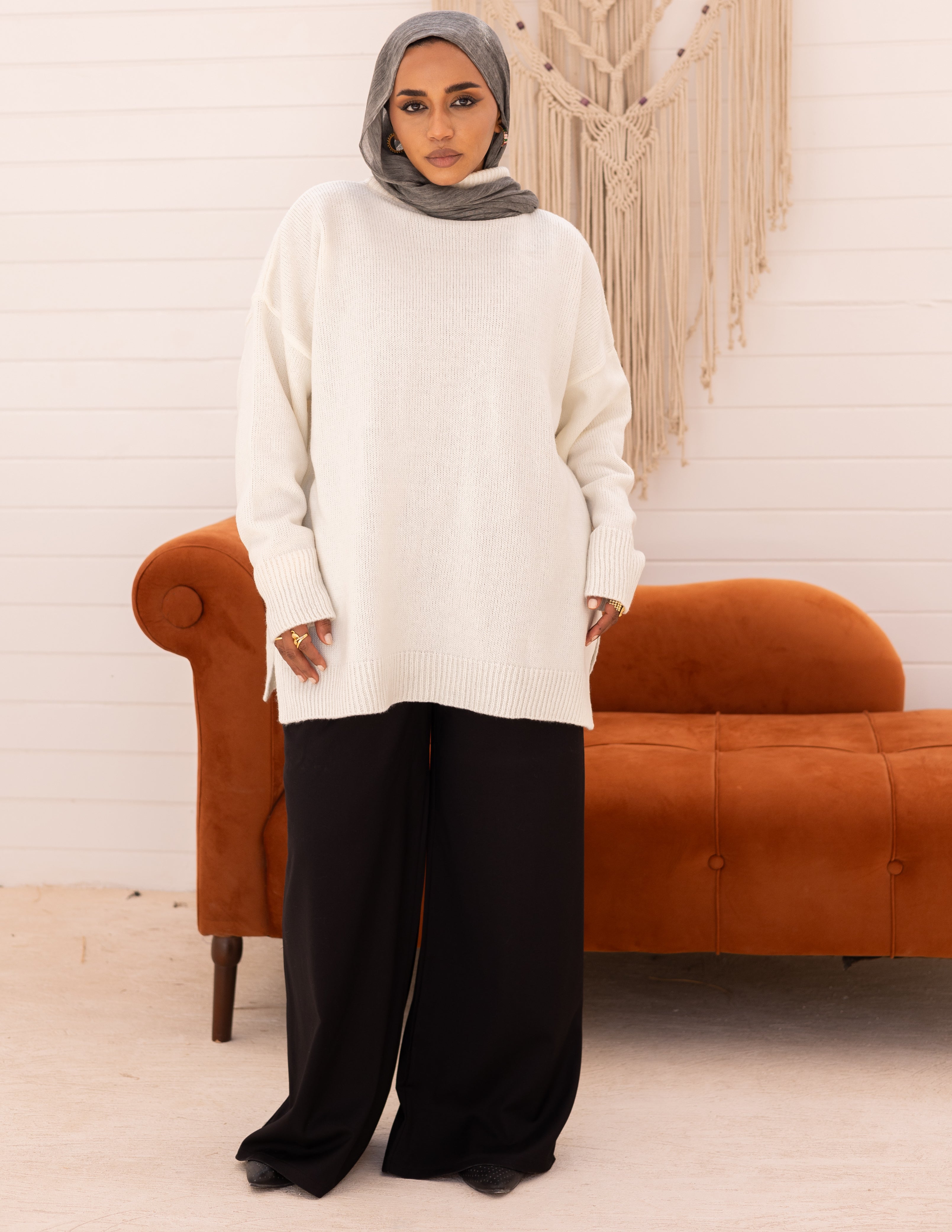 Vybe Pullover — White