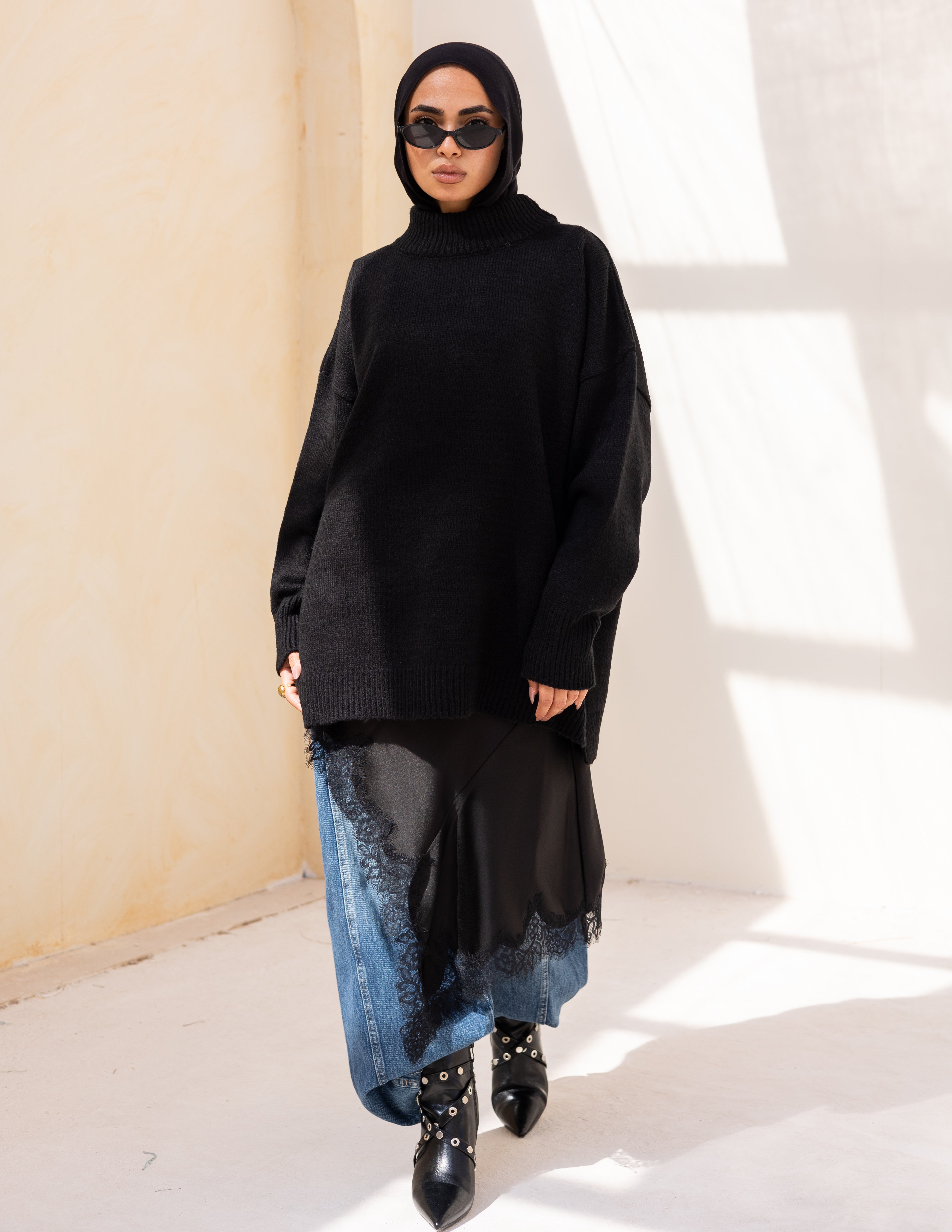 Vybe Pullover — Black