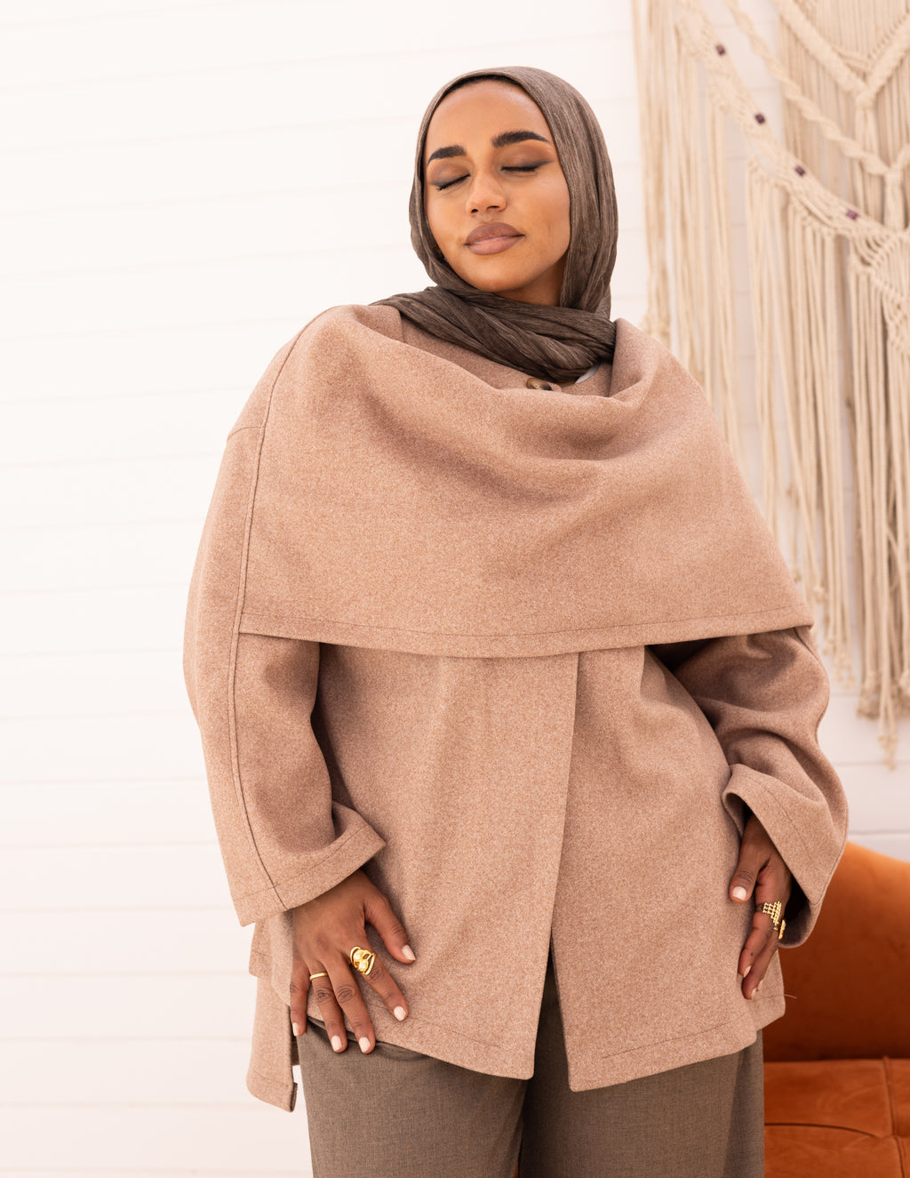 Noya Cape Coat — Warm Beige