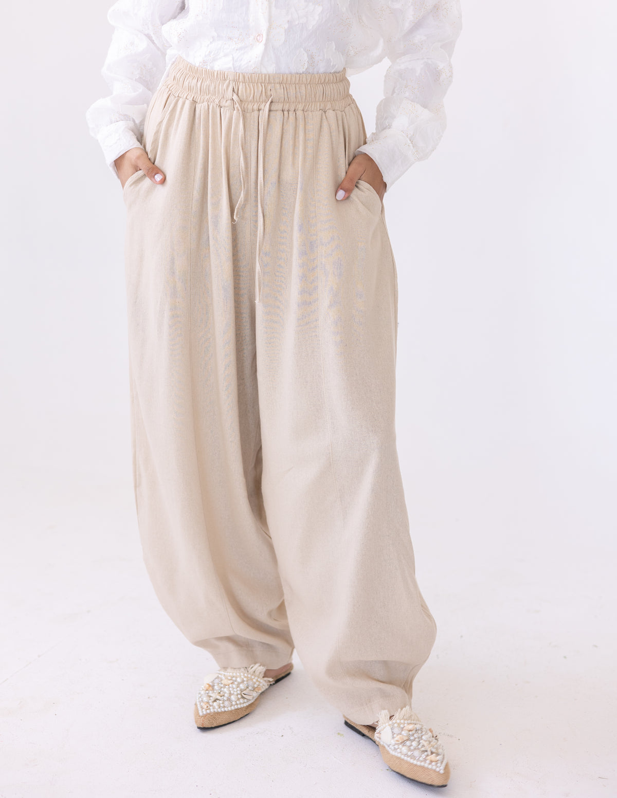 Linen balloon fit — بيج