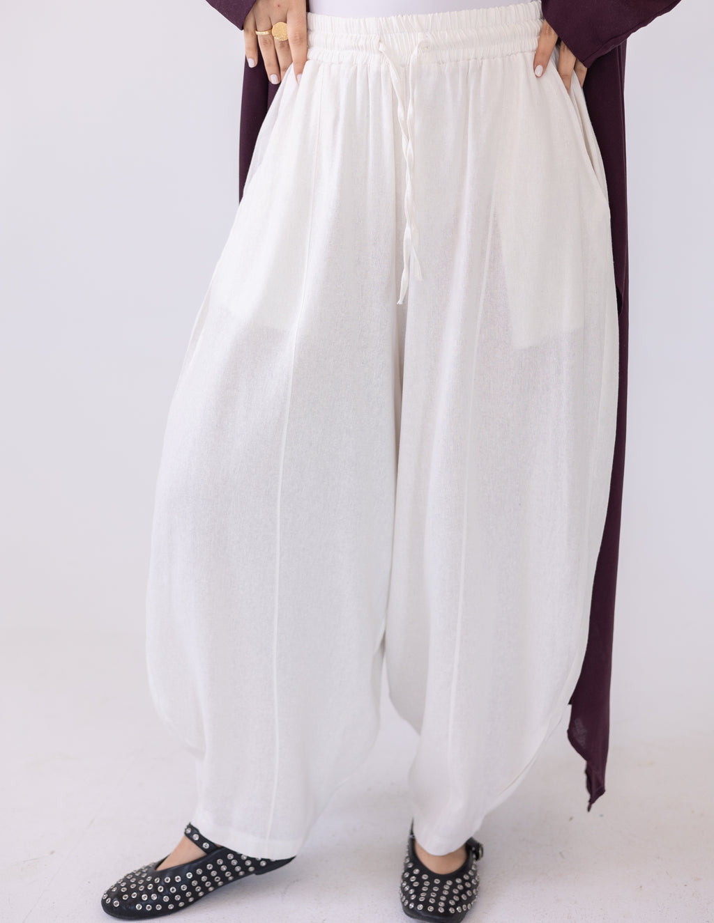 Linen Balloon Fit — Off White