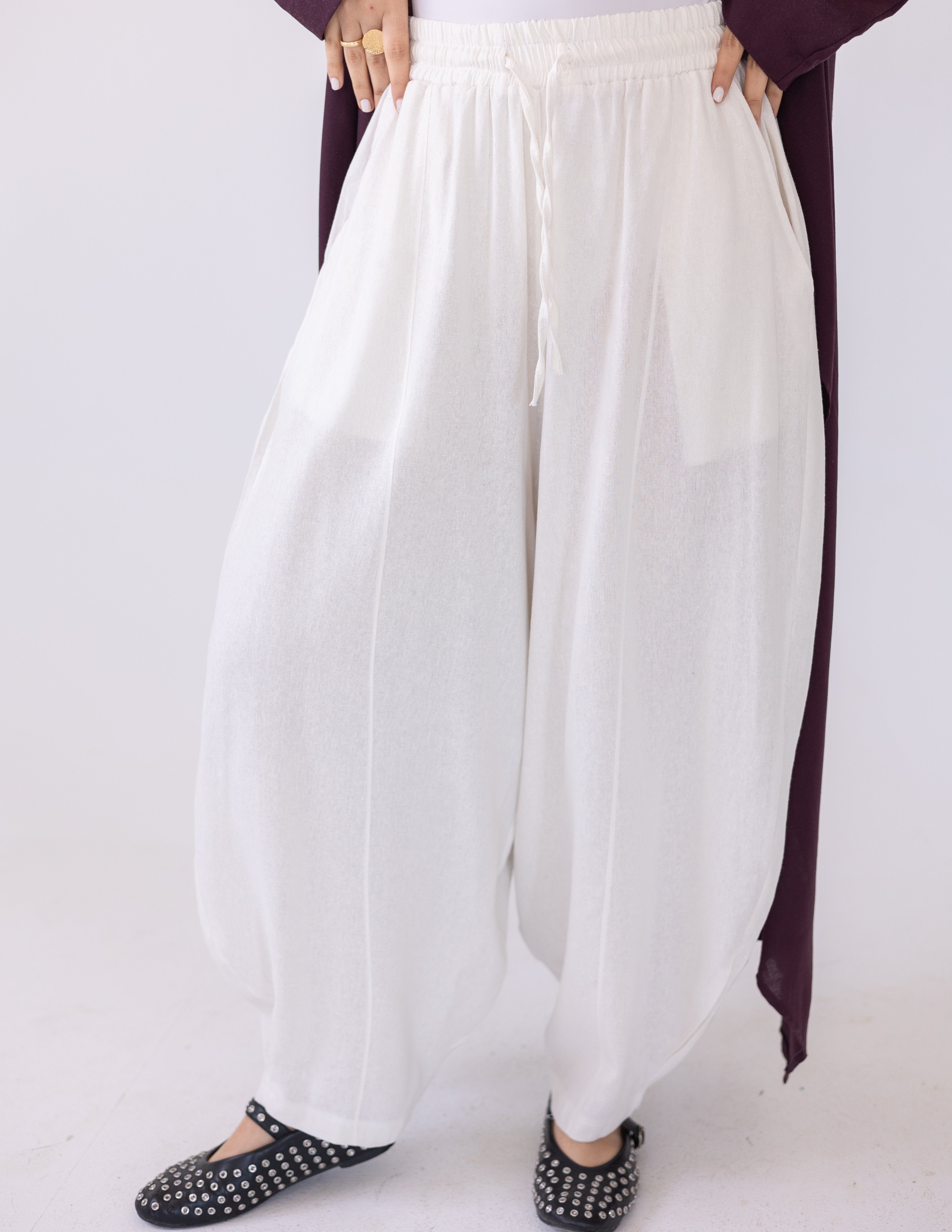 Linen Balloon Fit — Off White