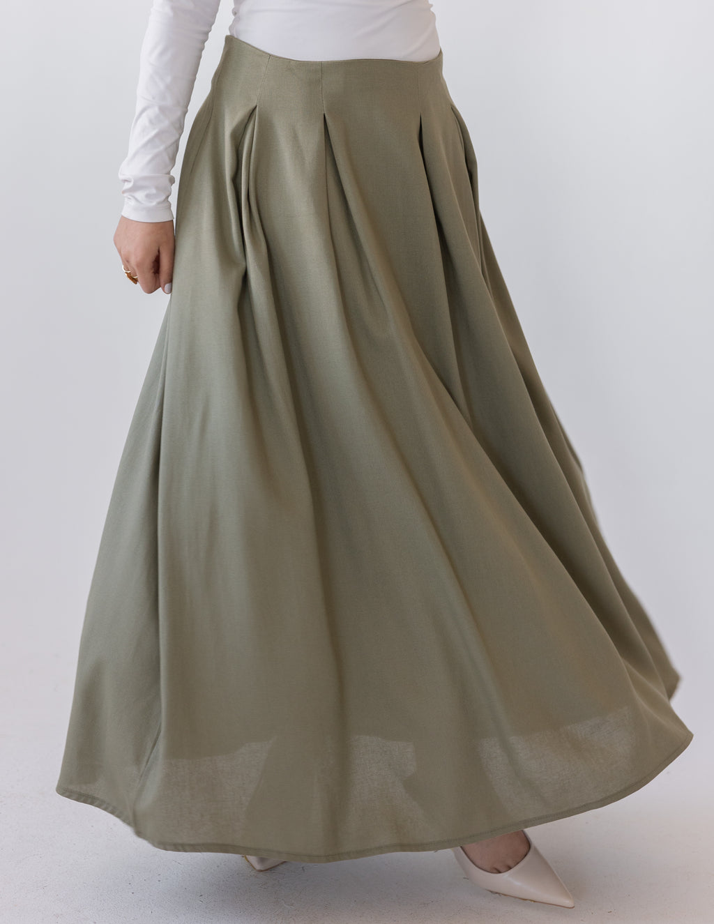 Darts Skirt — Olive