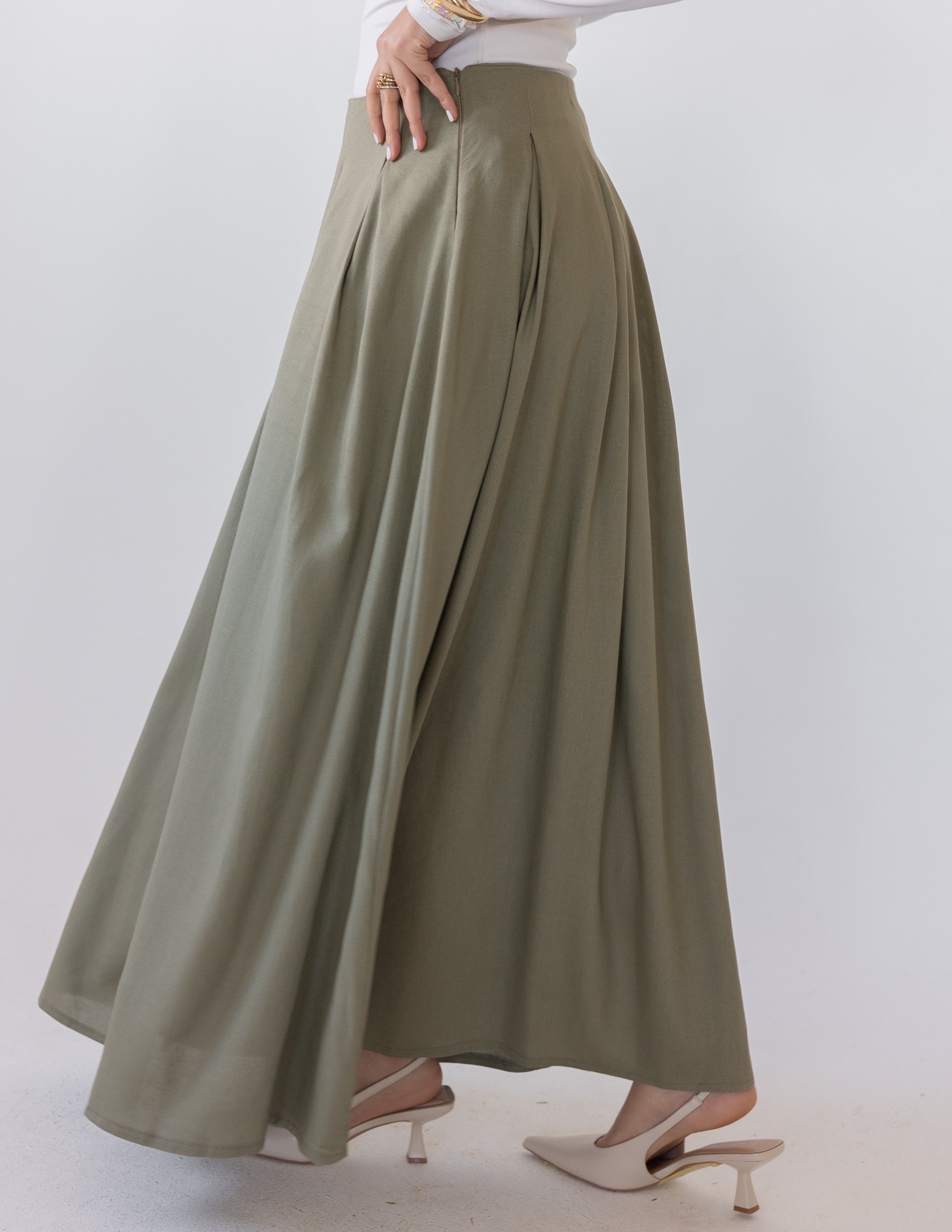Darts Skirt — Olive