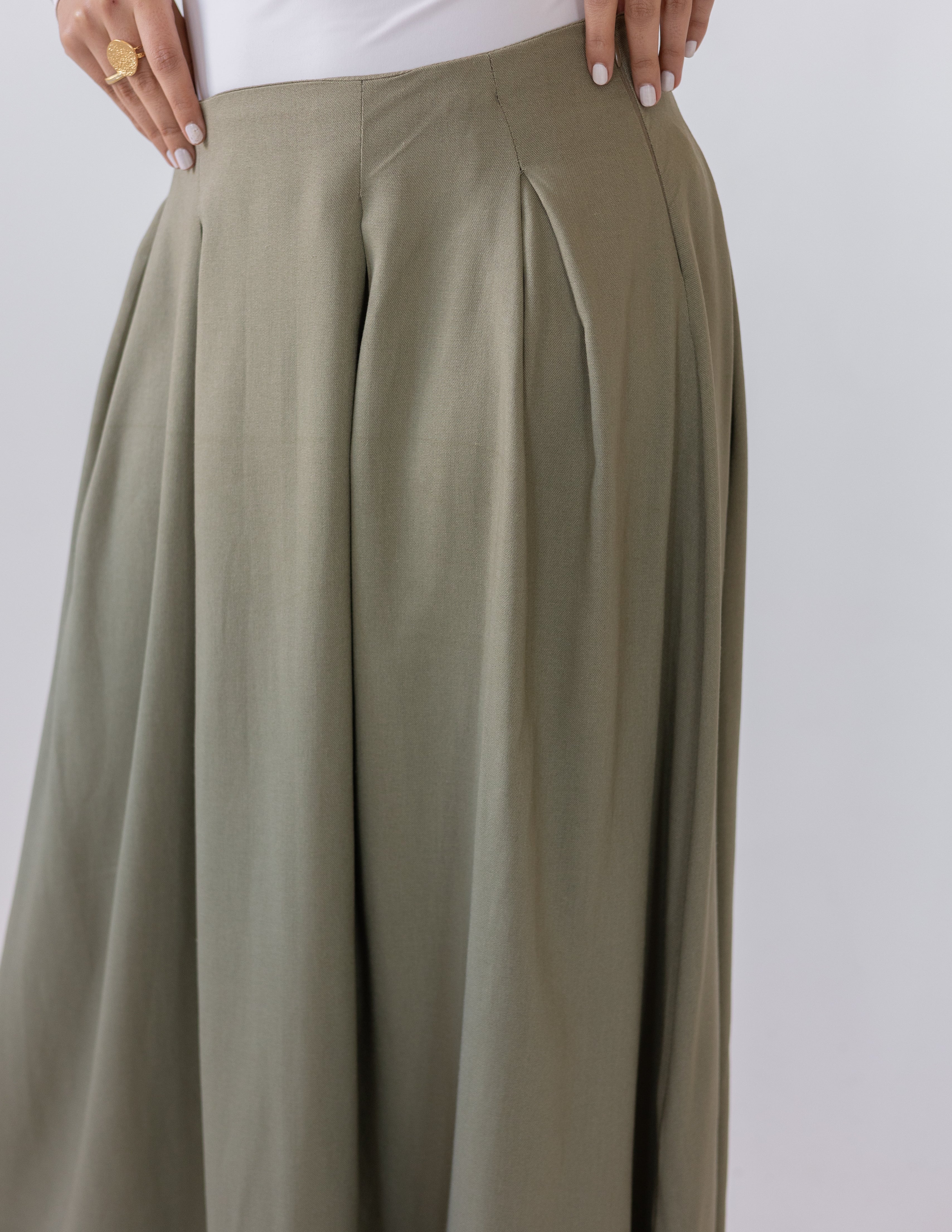 Darts Skirt — Olive