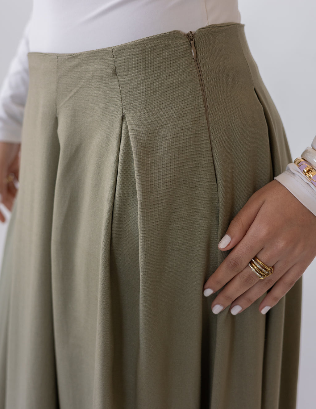 Darts Skirt — Olive