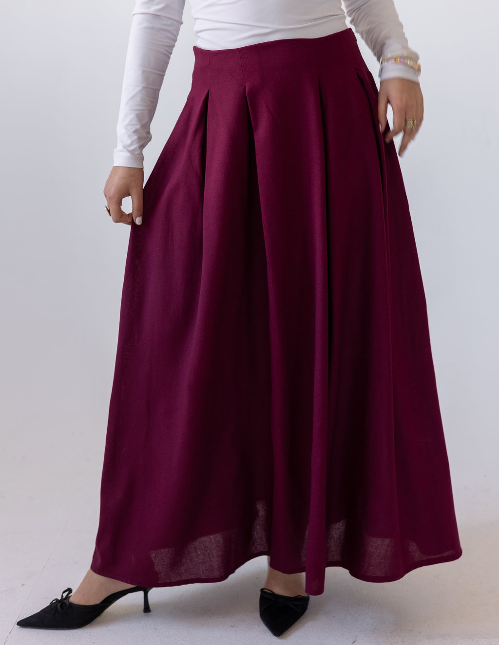 Darts Skirt — Burgundy