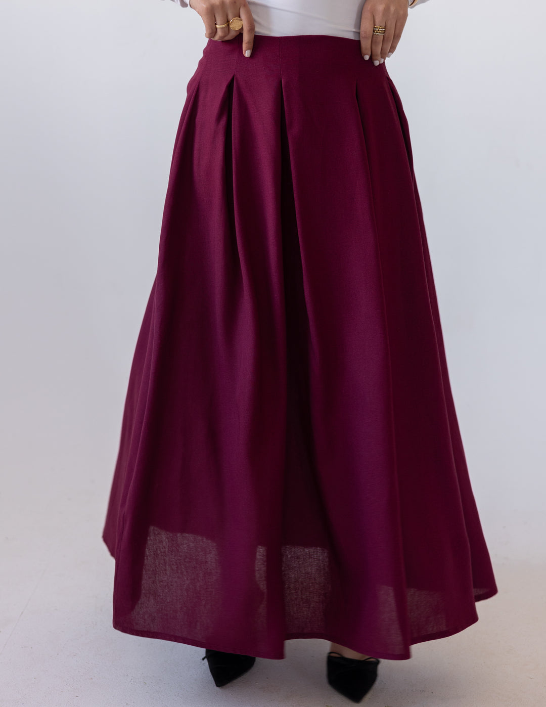 Darts Skirt — Burgundy