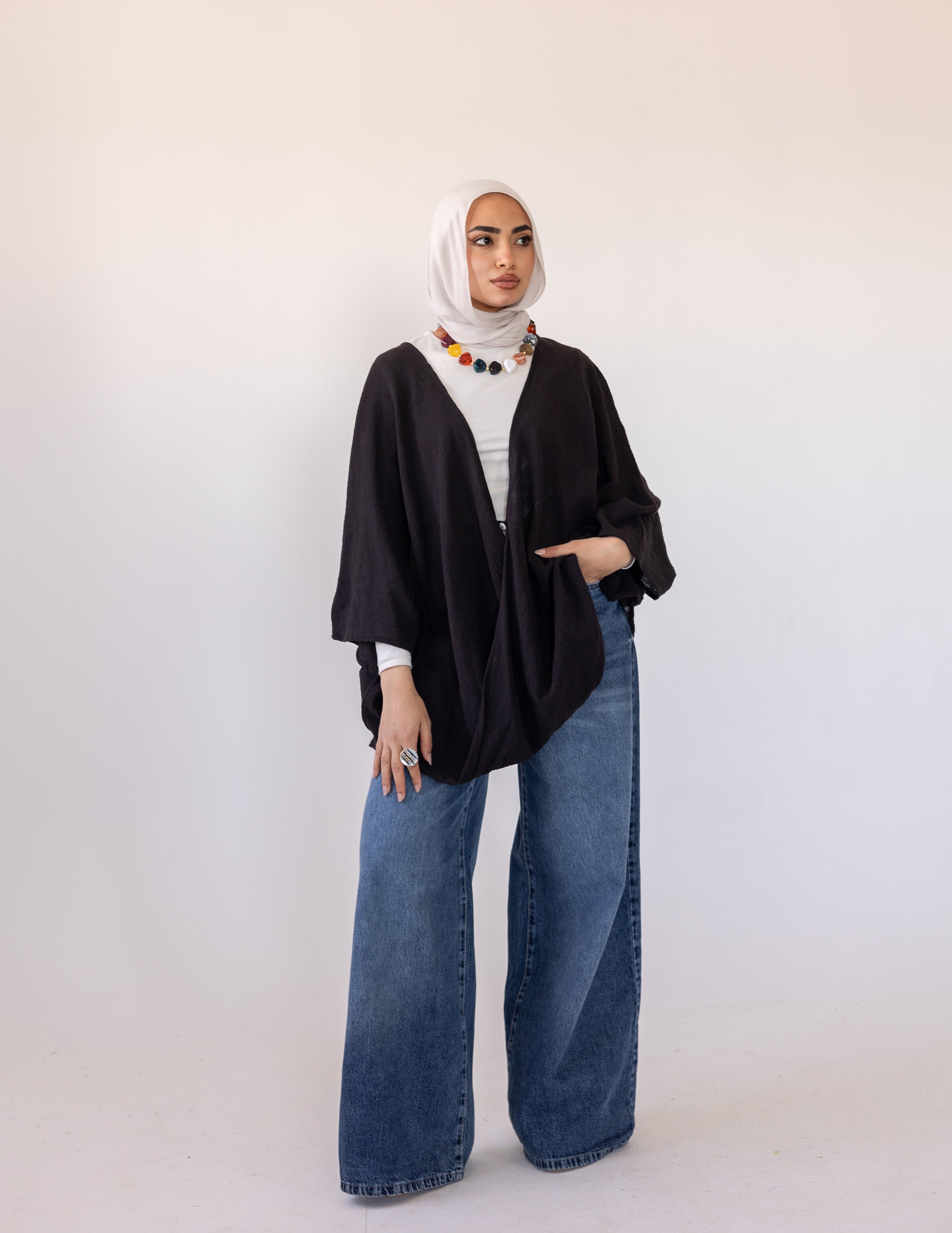 Qurwazih Top In Black