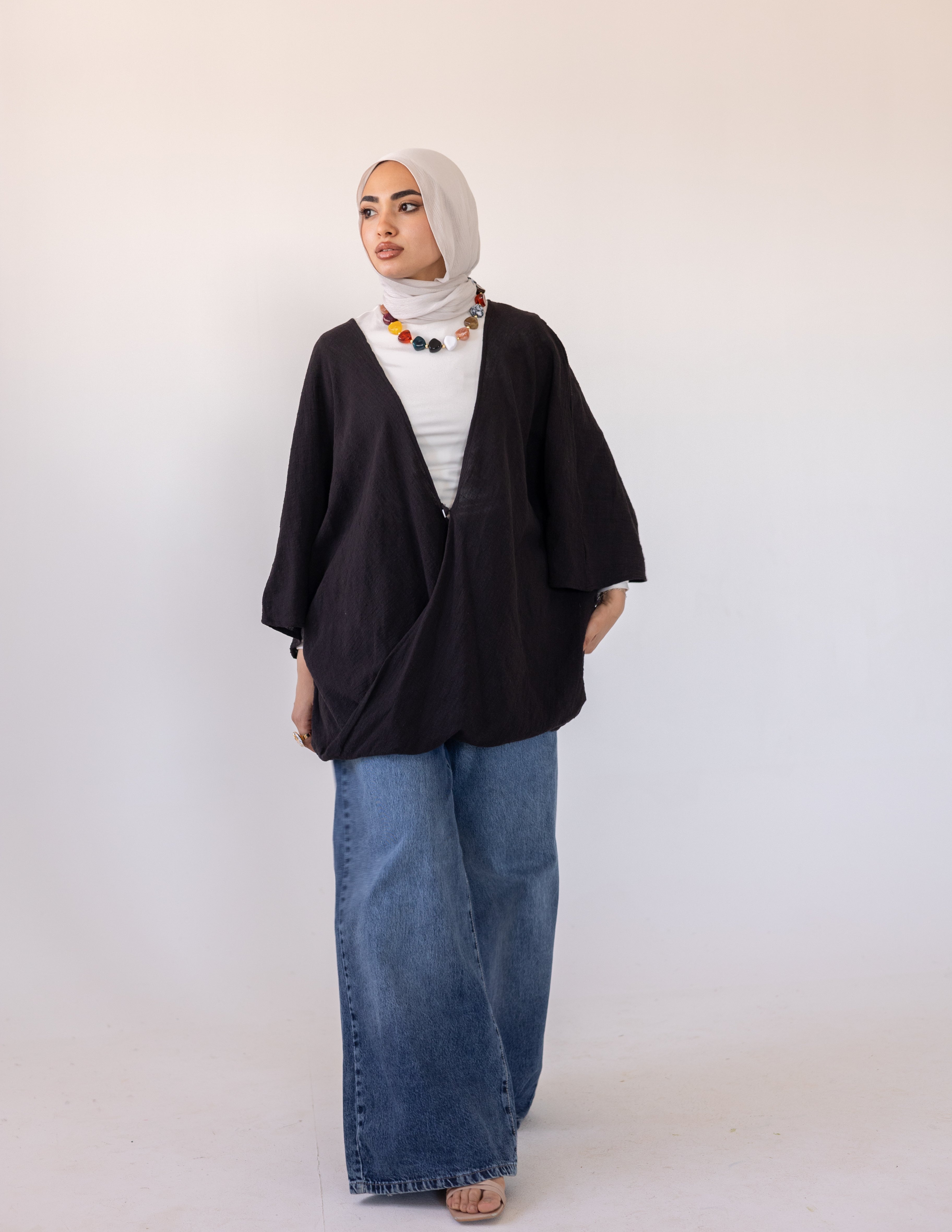 Qurwazih Top In Black