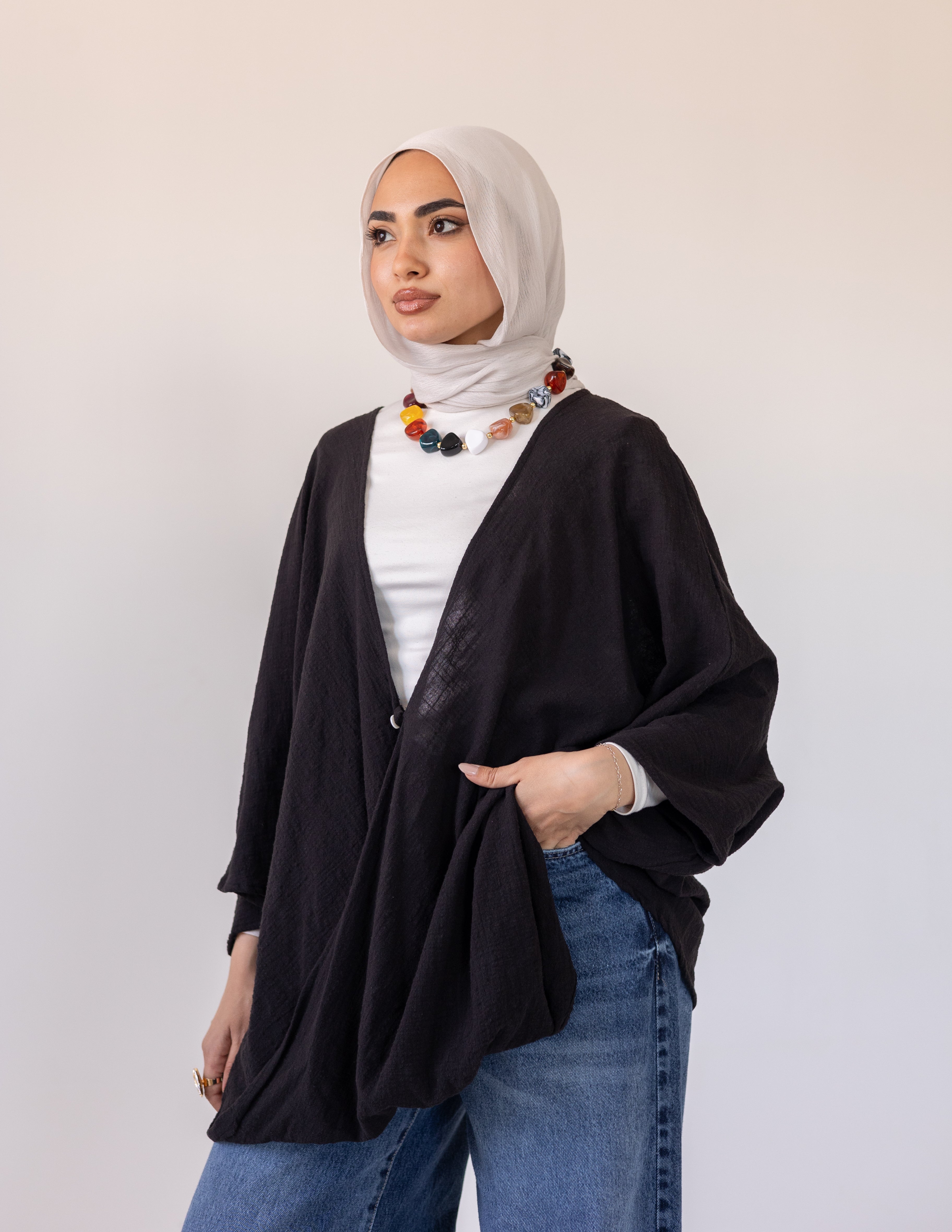Qurwazih Top In Black